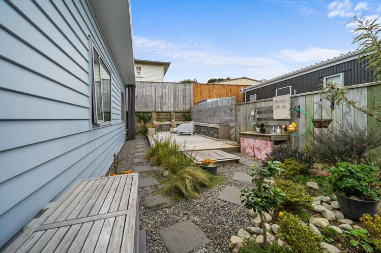 17B Tuki Street Titahi Bay_18