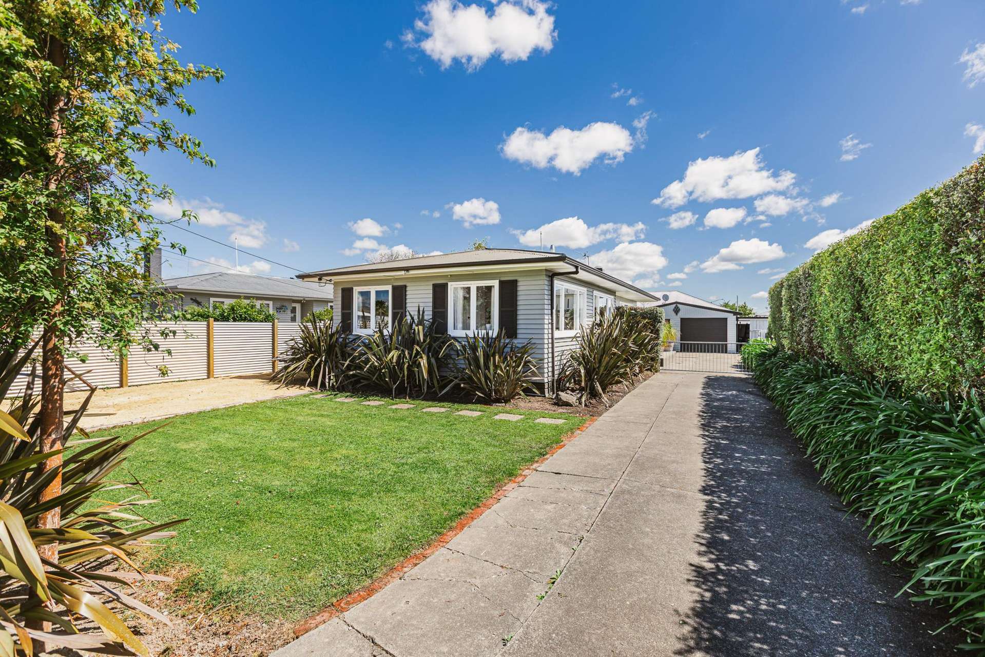 223 Lumsden Place Akina_0