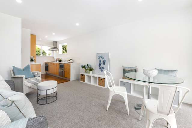 2/158 Stanmore Road Linwood_2