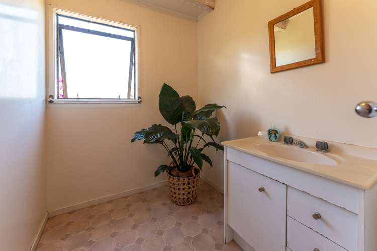 11 Puriri Road Oneroa_16