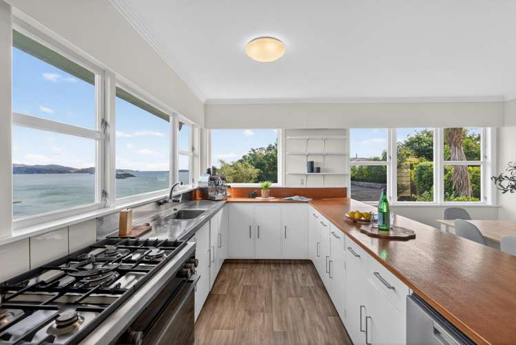 11 Singers Road Korokoro_4