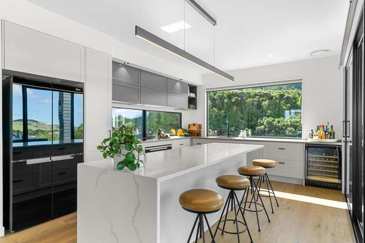 84 Robert Hastie Drive_1