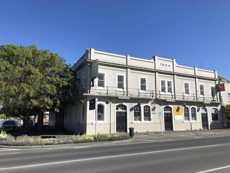 63 High Street North_0