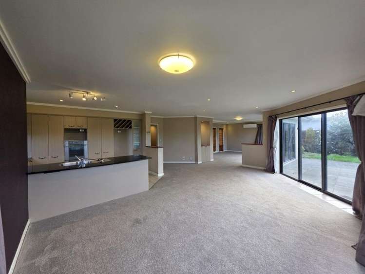 35 Oriental Parade Papamoa_3