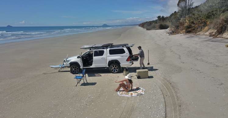 Beach Front Matakana Island_1