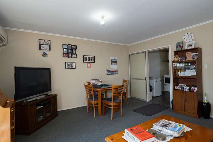 2/285 Moore Street Ashburton_4