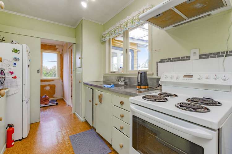 96 Rosier Road Glen Eden_9