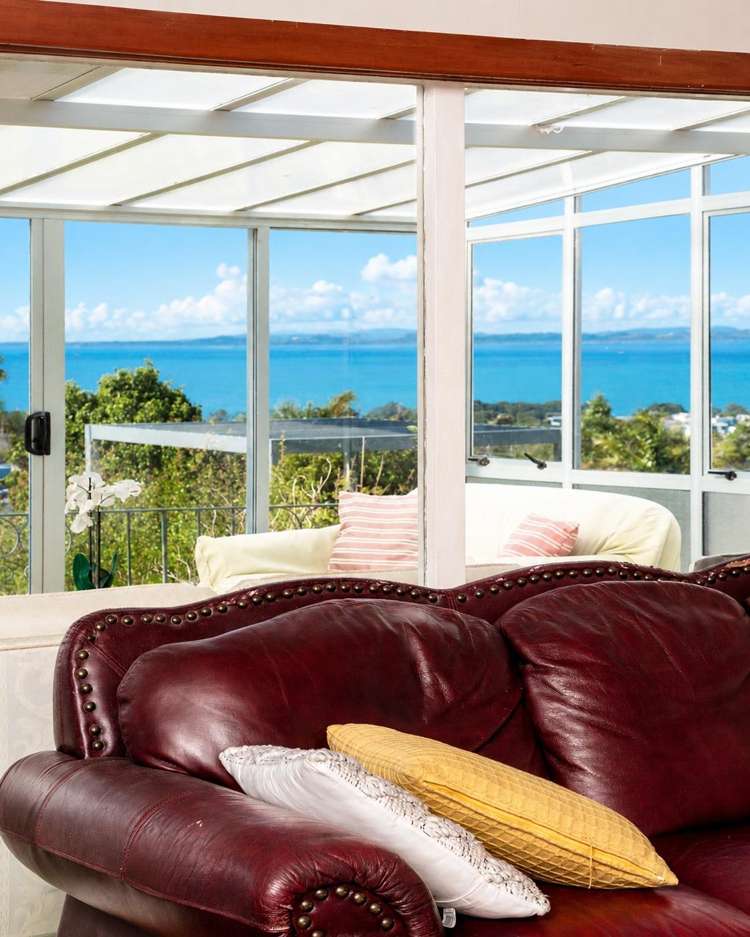 211 East Coast Road Castor Bay_12