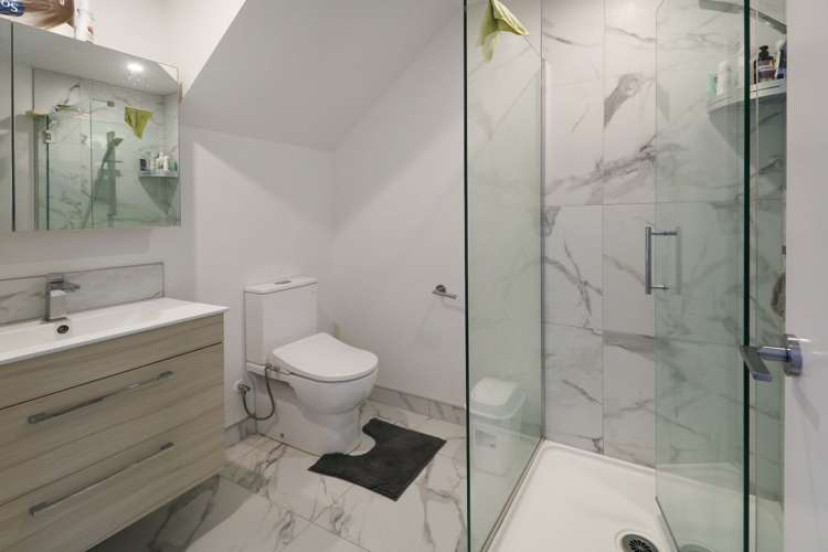 6/10 Avery Grove Boulcott_8