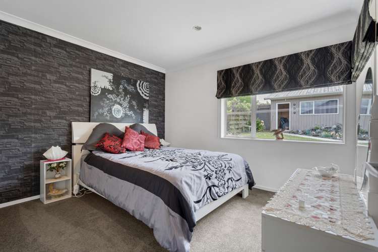 12 Lieshout Way Pukekohe_11