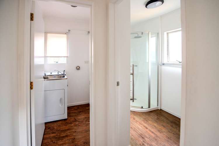 4/372 Whangaparaoa Road Stanmore Bay_7