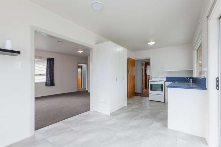 19 Harold Holt Avenue Onekawa_5