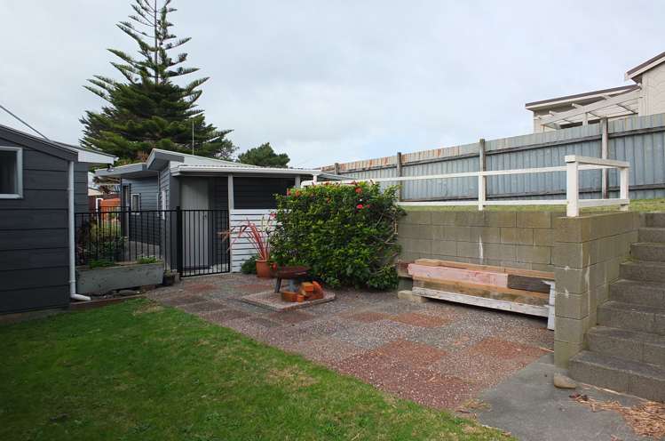 18 Chrystall Street Foxton Beach_23