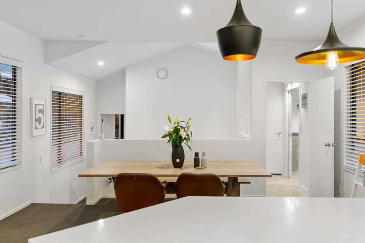 100 Beach Road Castor Bay_5