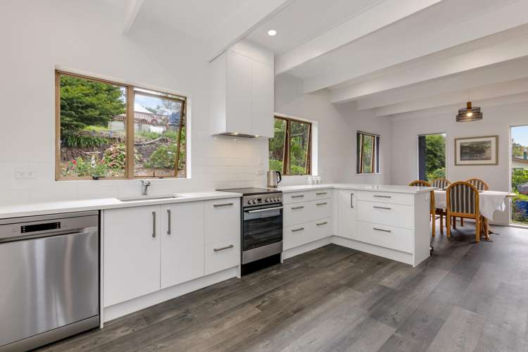 67 Daffodil Street Titirangi_1