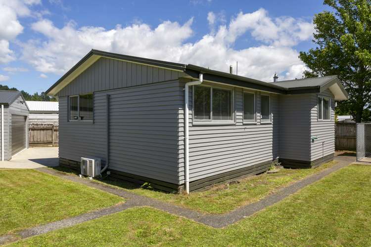 27 Runuku Grove Turangi_18