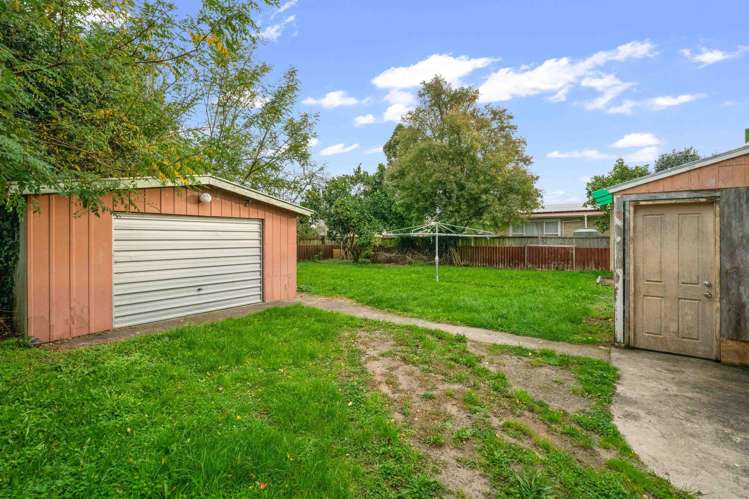 4 and 6 Resolute Way Papakura_17