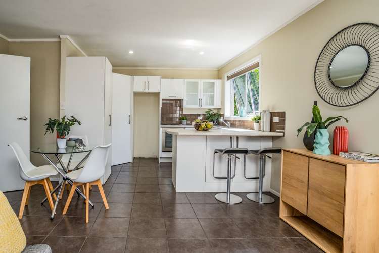 2/5 Huapai Street Onehunga_8