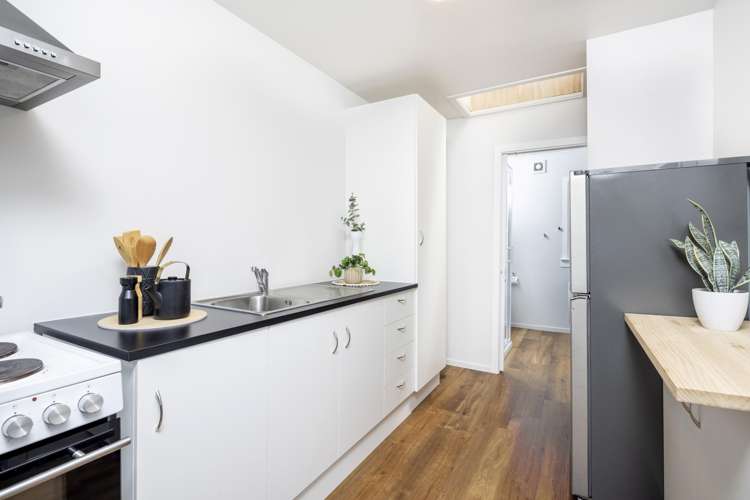 373 York Place Central City_23