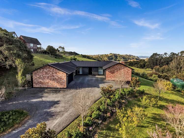 226 Whitford Road_3