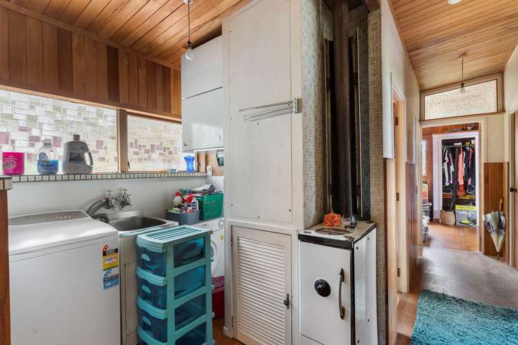 73 Attwood Road Paremoremo_13