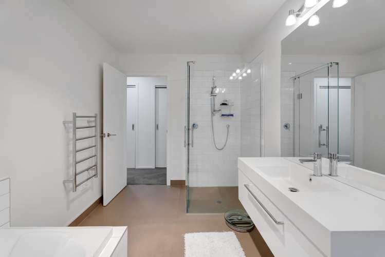 92 Smart Road Glen Avon_17