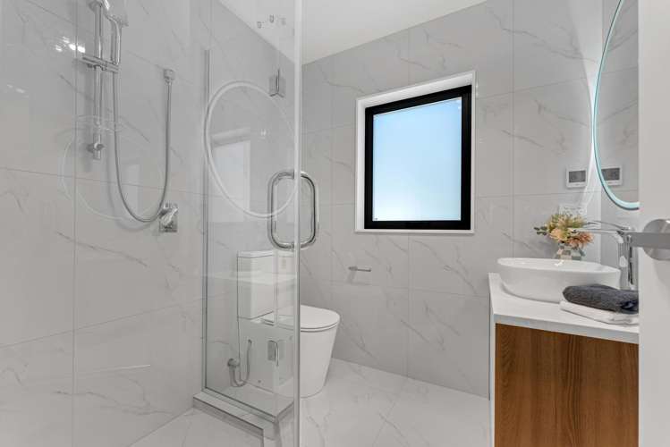 36 Christella Street Flat Bush_22