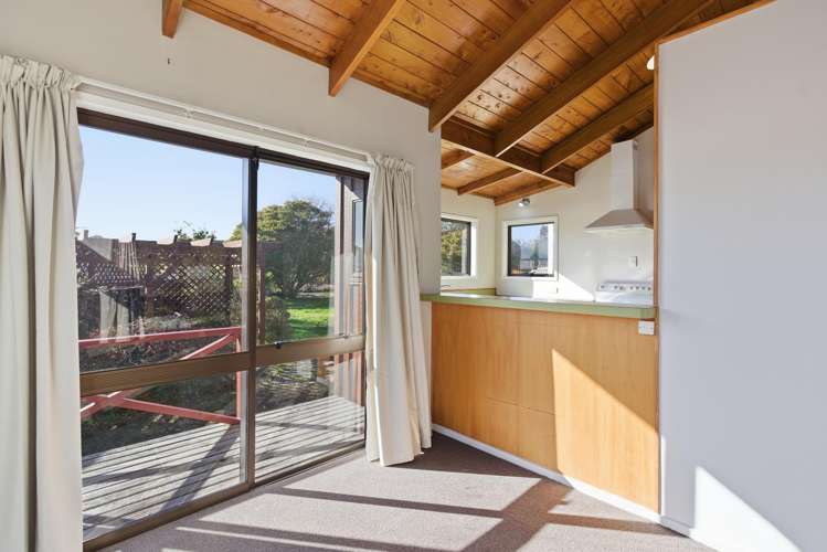 14 Dunn Street Egmont Village_5