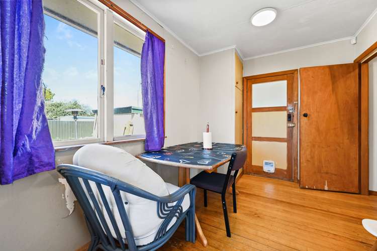 27 Halberg Crescent Chartwell_3