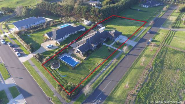 1 Martingale Drive Kingseat_4