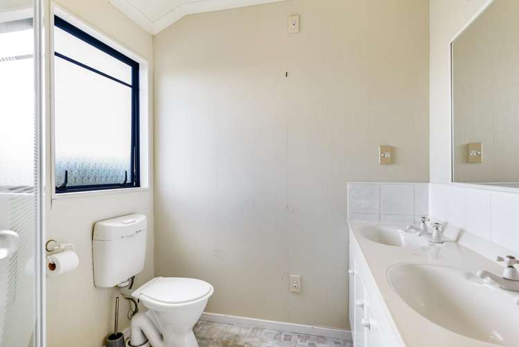 46 Greenfield Drive Western Heights_15