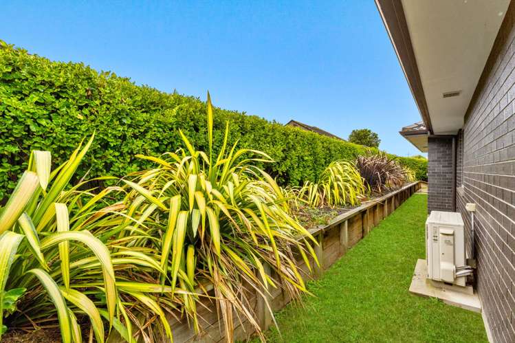 6 Dumas Place Rosehill_28