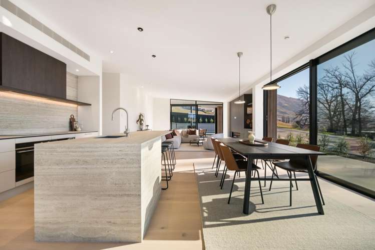 1 Serpentine Street Wanaka_19