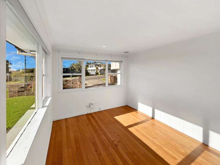  832 Whangaparaoa Road Manly_8