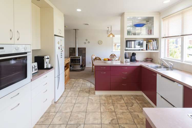 14 Baringa Place Botany Downs_8