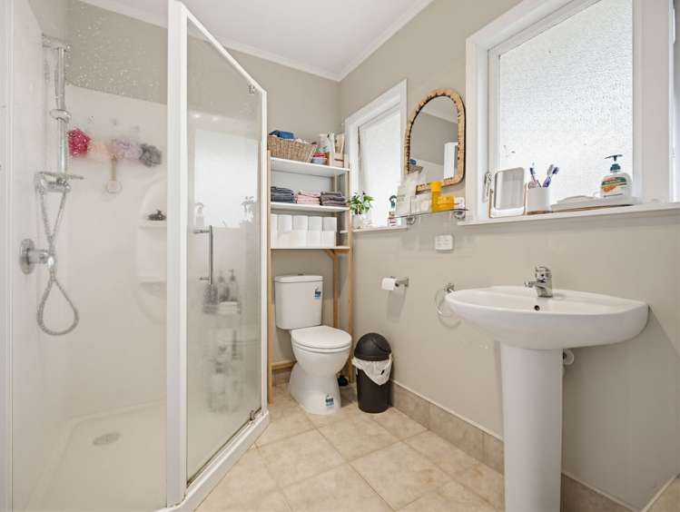 3 Joanna Place Deanwell_23