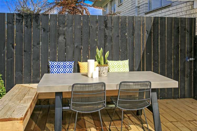 2/24 Sydney Street Hauraki_8