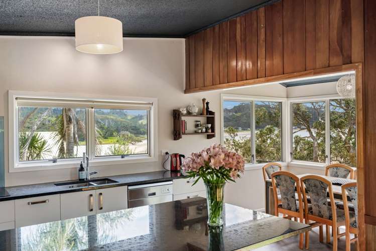 93 Rapata Road Oakura_14