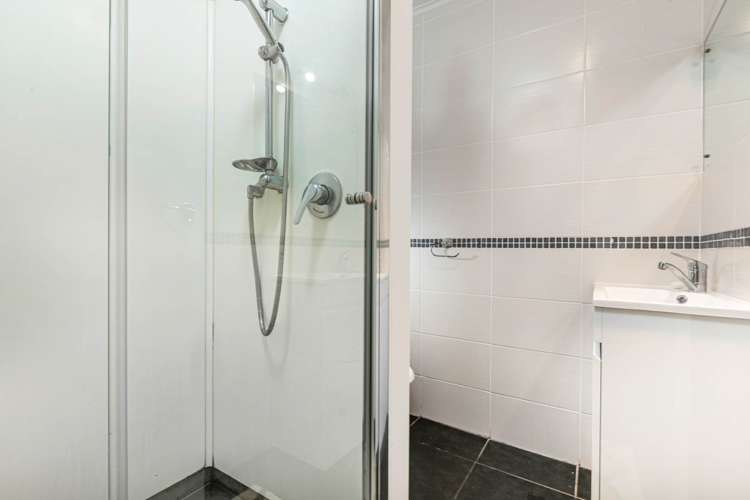 1/13 Woodlands Crescent Browns Bay_11