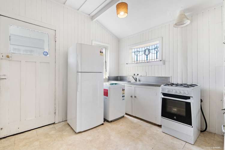 8 Hemi Street Narrow Neck_3