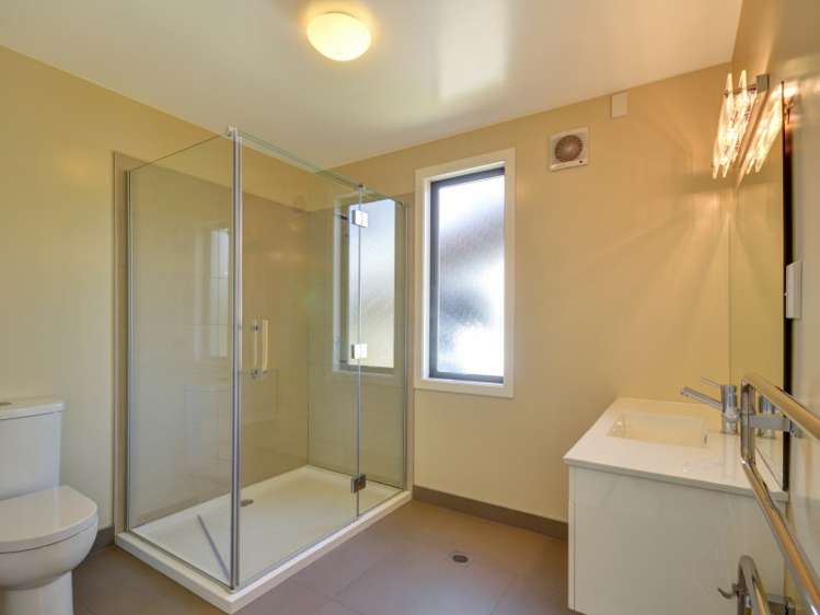 33 Benmore Place Glenorchy_15