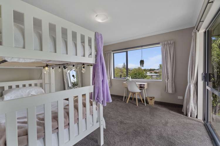 32 Quadrant Heights Paraparaumu_16