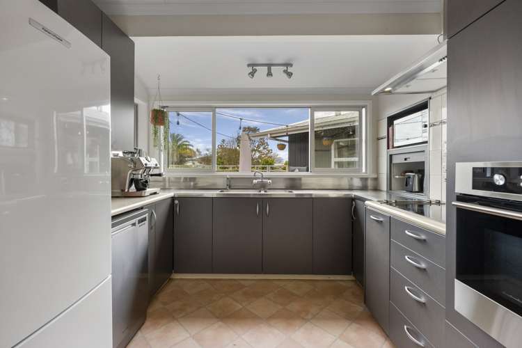 9 Charles Crescent Taupo_12