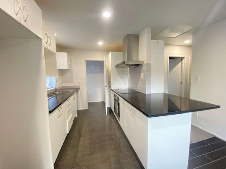 20A Lisa Rise 1679_5