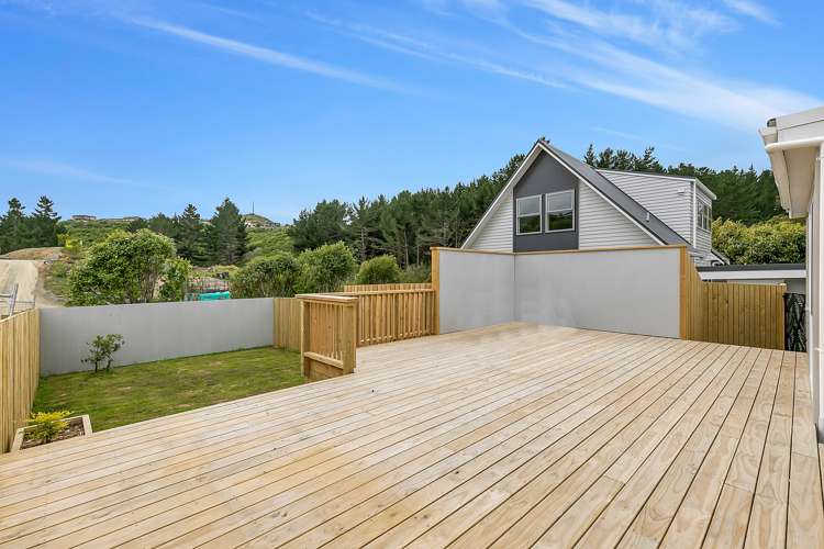 25 York Place Cannons Creek_10