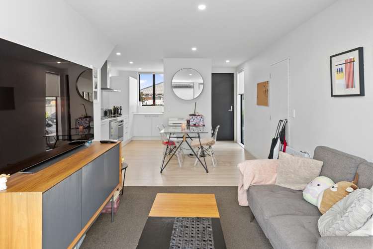 9 Verlamio Lane Edgeware_5