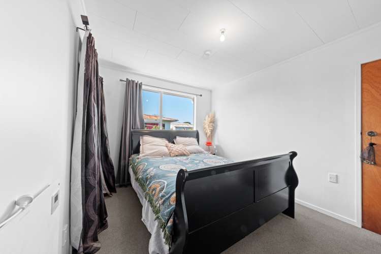 3 Airedale Place Waitara_6