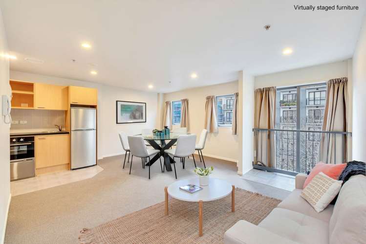 411/421 Queen Street_0