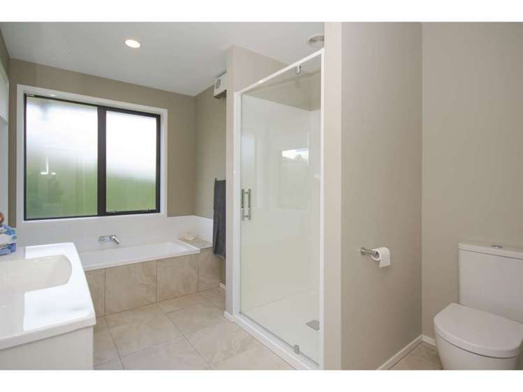 5 Admiralty Drive Haruru_16