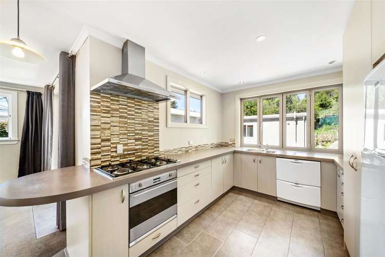 16 Reid Avenue Luggate_7